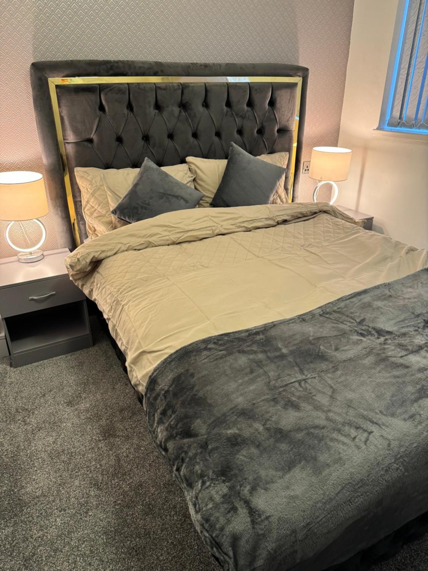 Apartment 2 Bedroom Lavish Street Sleeps 5 Netflix Harbour Location