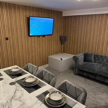 2 Bedroom Lavish Apartment Prince Street Bridlington Sleeps 5 Netflix Harbour Location Exterior photo