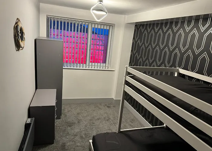 2 Bedroom Lavish Apartment Prince Street Bridlington Sleeps 5 Netflix Harbour Location