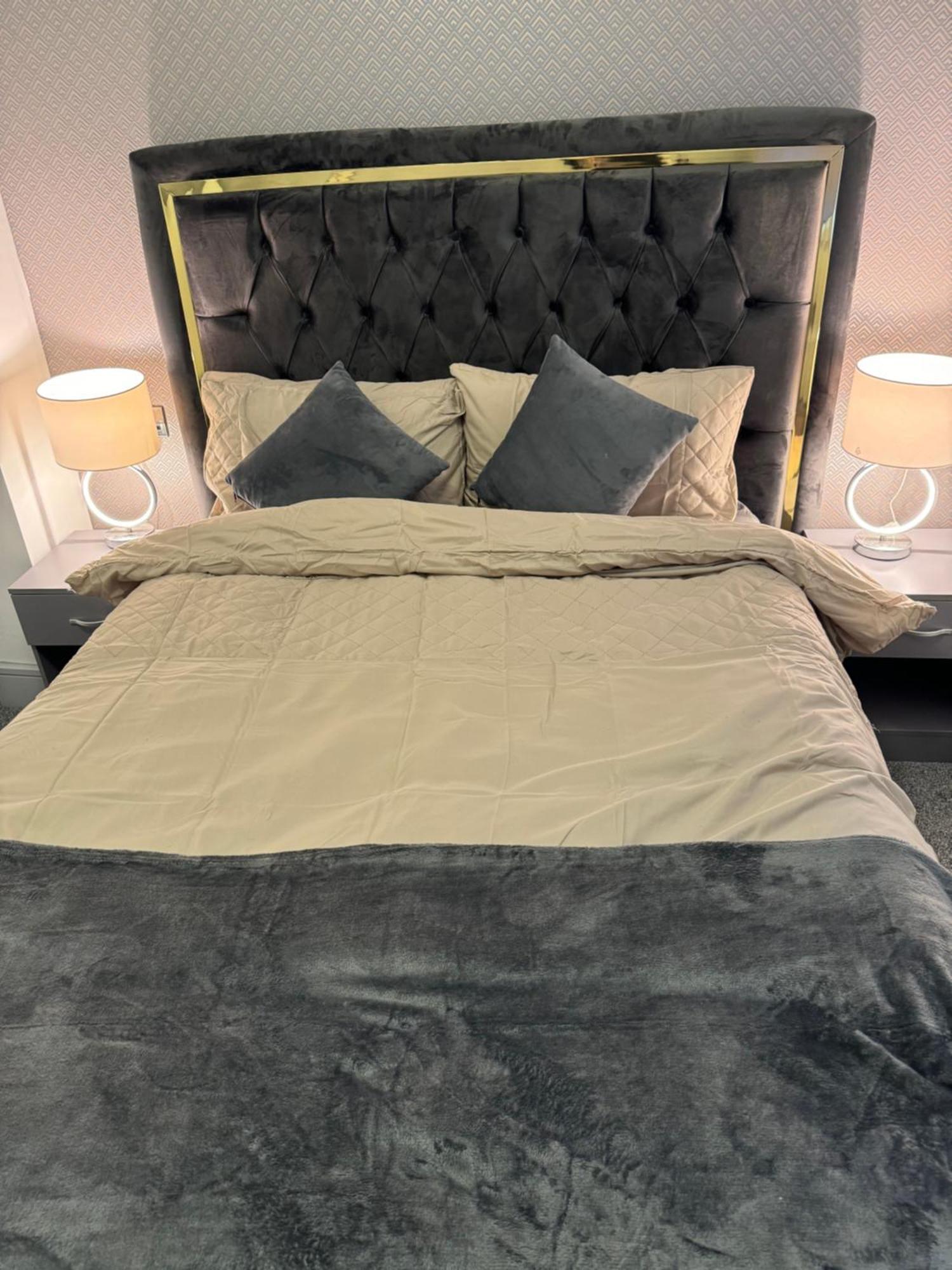 2 Bedroom Lavish Street Sleeps 5 Netflix Harbour Location Apartment