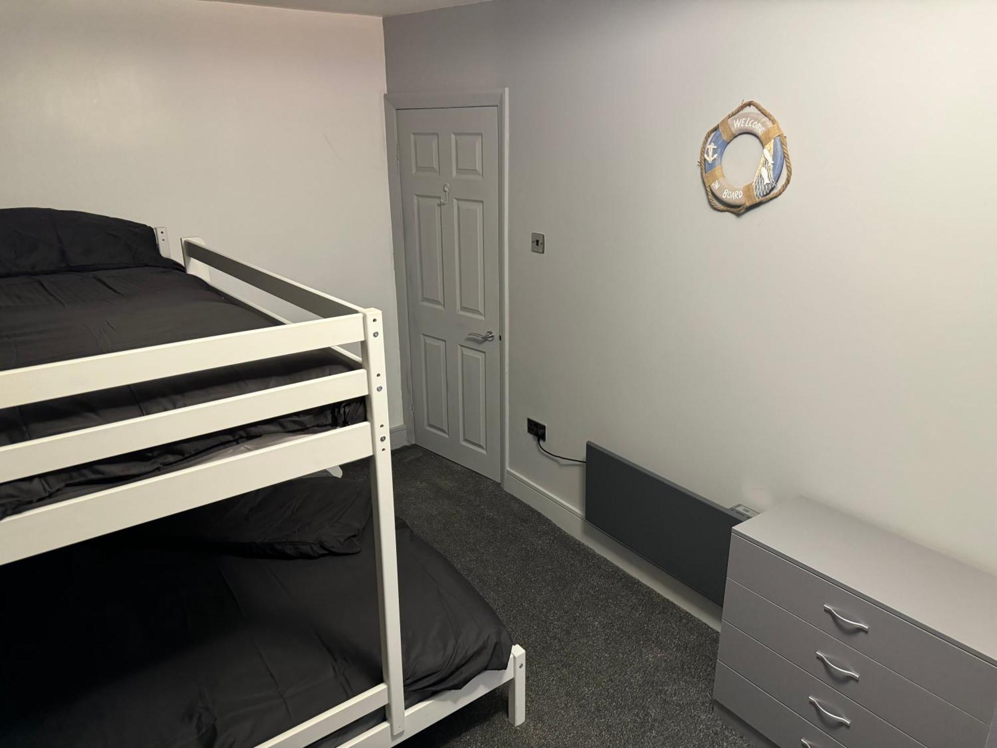 2 Bedroom Lavish Street Sleeps 5 Netflix Harbour Location Apartment *